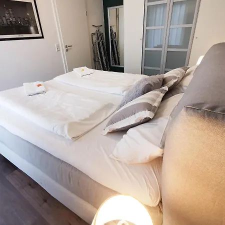 Cf13 30m2 With Terrace Ac And Netflix Lägenhet